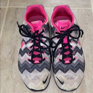NIKE FREE Aztec Running Shoes